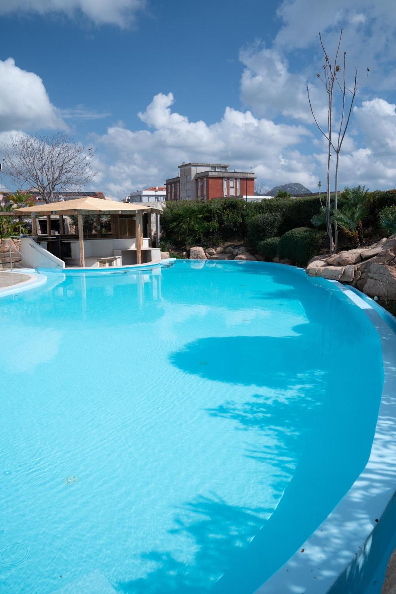 Mercure Olbia Exteriér fotografie